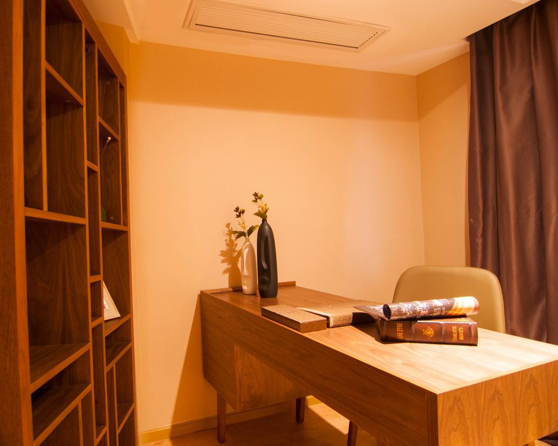 Home Plus Suite Hotel And Apartment อู่ฮั่น ภายนอก รูปภาพ