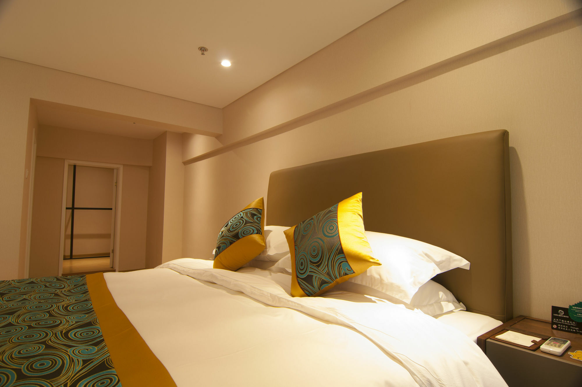 Home Plus Suite Hotel And Apartment อู่ฮั่น ภายนอก รูปภาพ