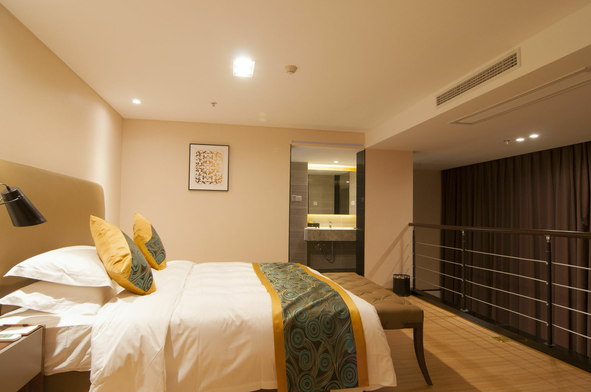 Home Plus Suite Hotel And Apartment อู่ฮั่น ภายนอก รูปภาพ