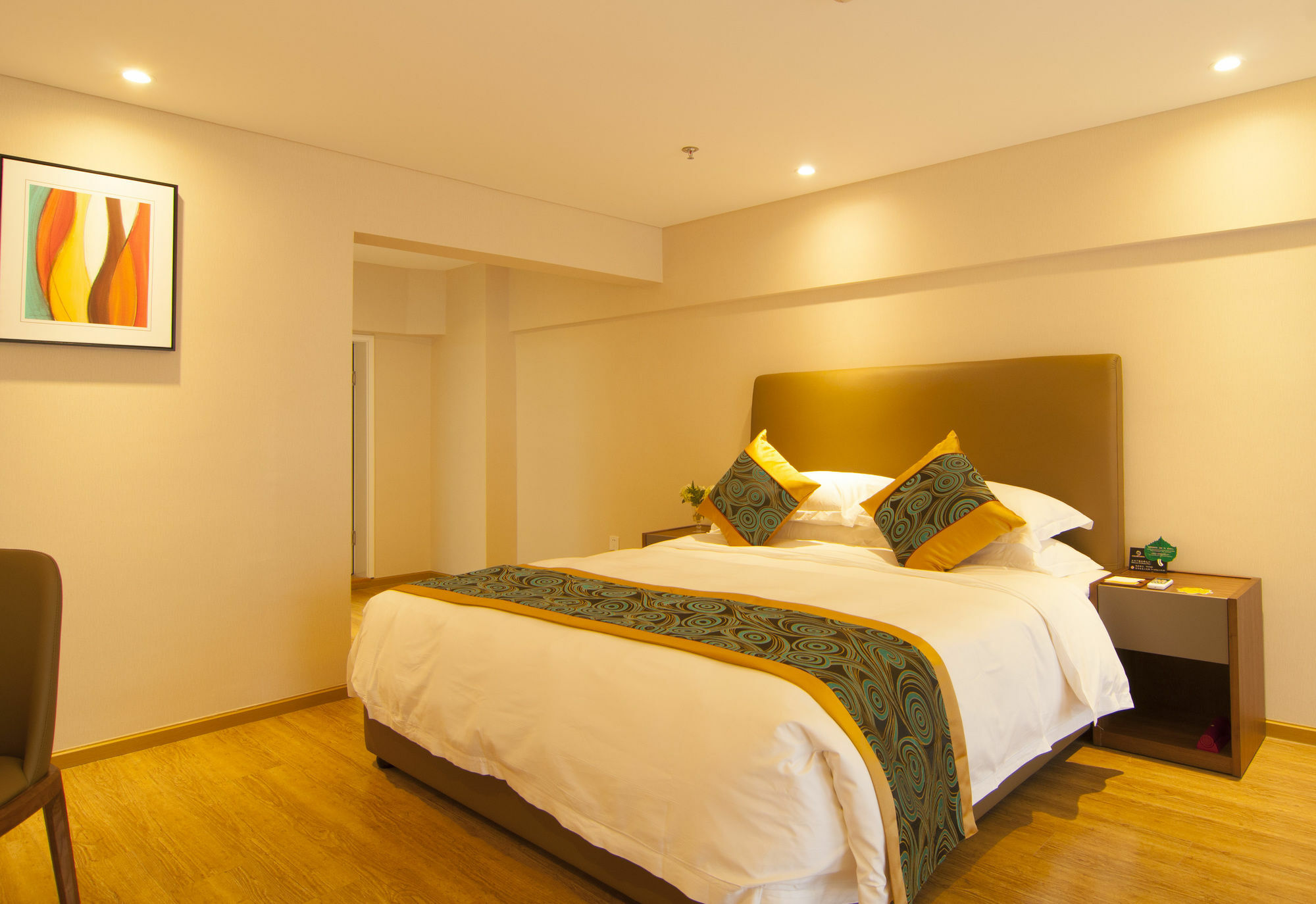 Home Plus Suite Hotel And Apartment อู่ฮั่น ภายนอก รูปภาพ