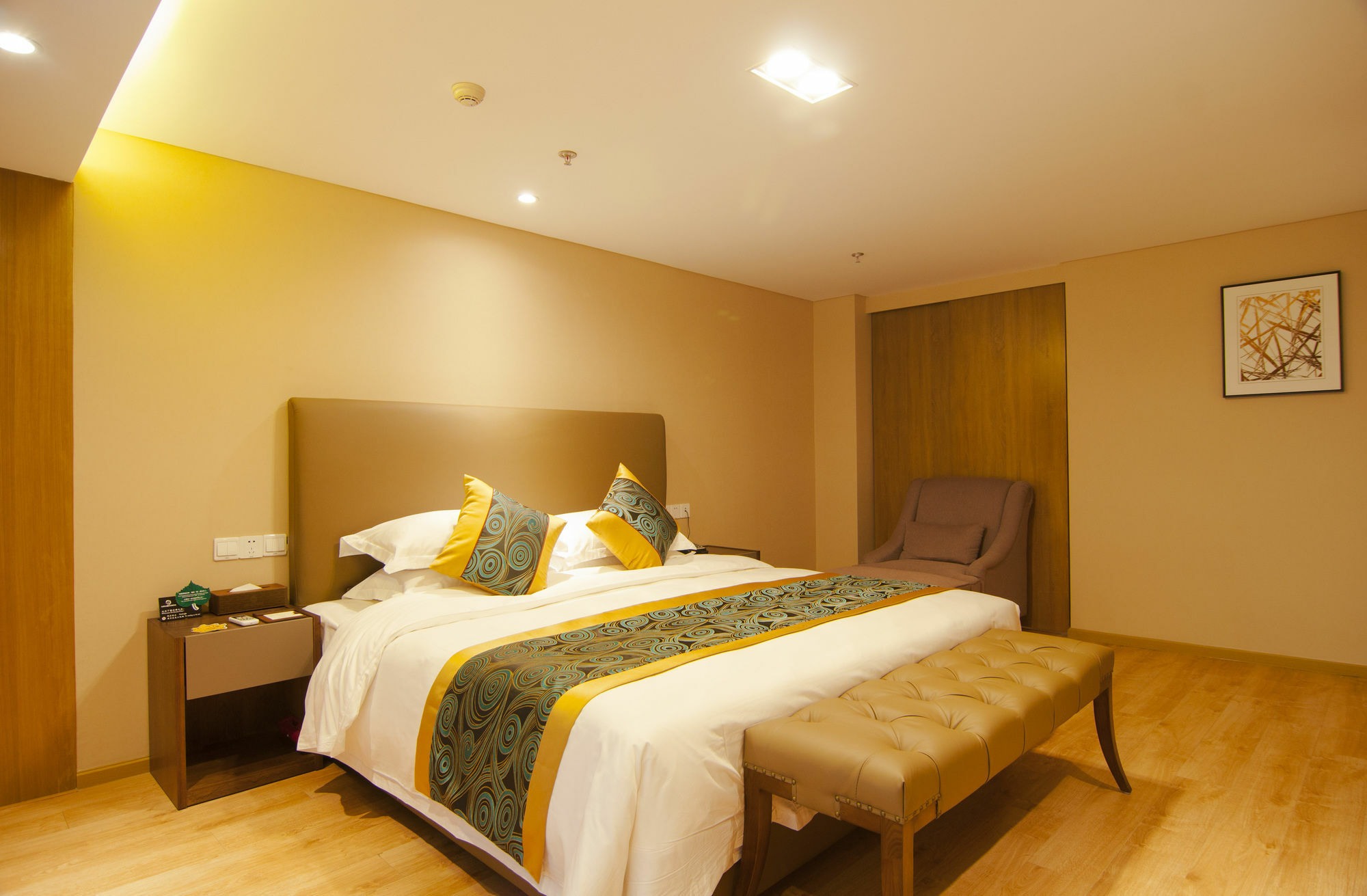 Home Plus Suite Hotel And Apartment อู่ฮั่น ภายนอก รูปภาพ